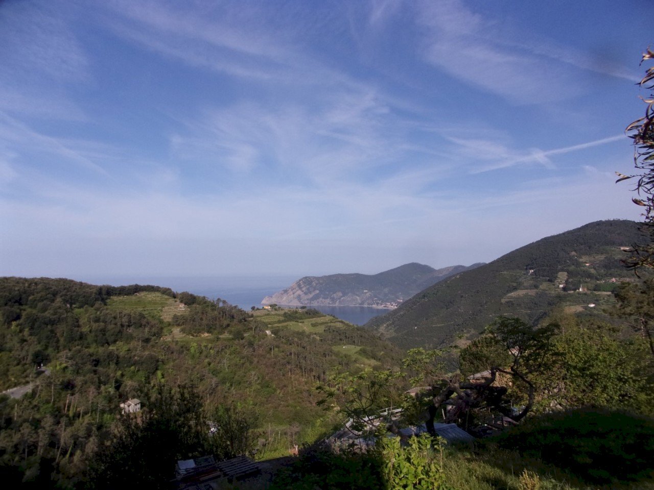 100_0021.JPG - Rustic San Bernardino, Vernazza - photo 2