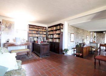 vendesi villa colline sud lucca vista panoramicaIM - Casale Via del Borgo 55, Lucca - foto 16