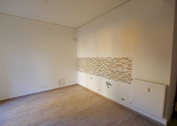 Two-room apartment Genova (neighborhood Castelletto) - photo 3