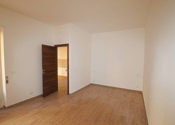 Two-room apartment Genova (neighborhood Castelletto) - photo 6