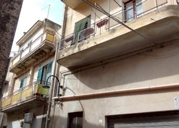 IMG_20220420_161942.jpg - Stabile - Palazzo Modica - foto 2