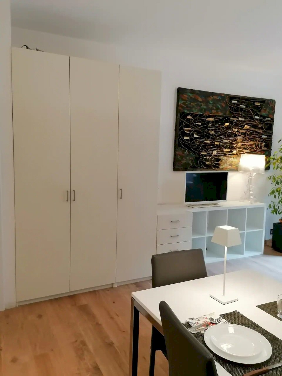 Armadio soggiorno.jpg - Two-room apartment Corso Liberazione 1, Arona - photo 3