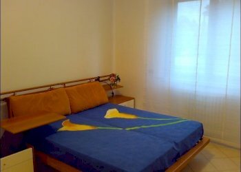 06 - camera matrimoniale - Appartamento Via Papa Giovanni XXIII 95, Cardano al Campo - foto 14