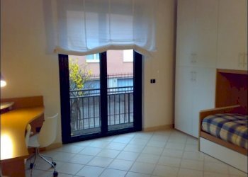 10 - dettaglio cameretta - Appartamento Via Papa Giovanni XXIII 95, Cardano al Campo - foto 11