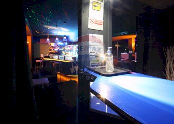 Discoteca - Disco Pub - Locale Notturno Via Don Angelo Pedrinelli, 16
Carvico, Carvico - foto 8