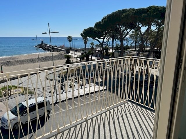 FRONTE MARE AFFITTO (10).jpg - Bilocale Campo Cadorna, Loano - foto 1