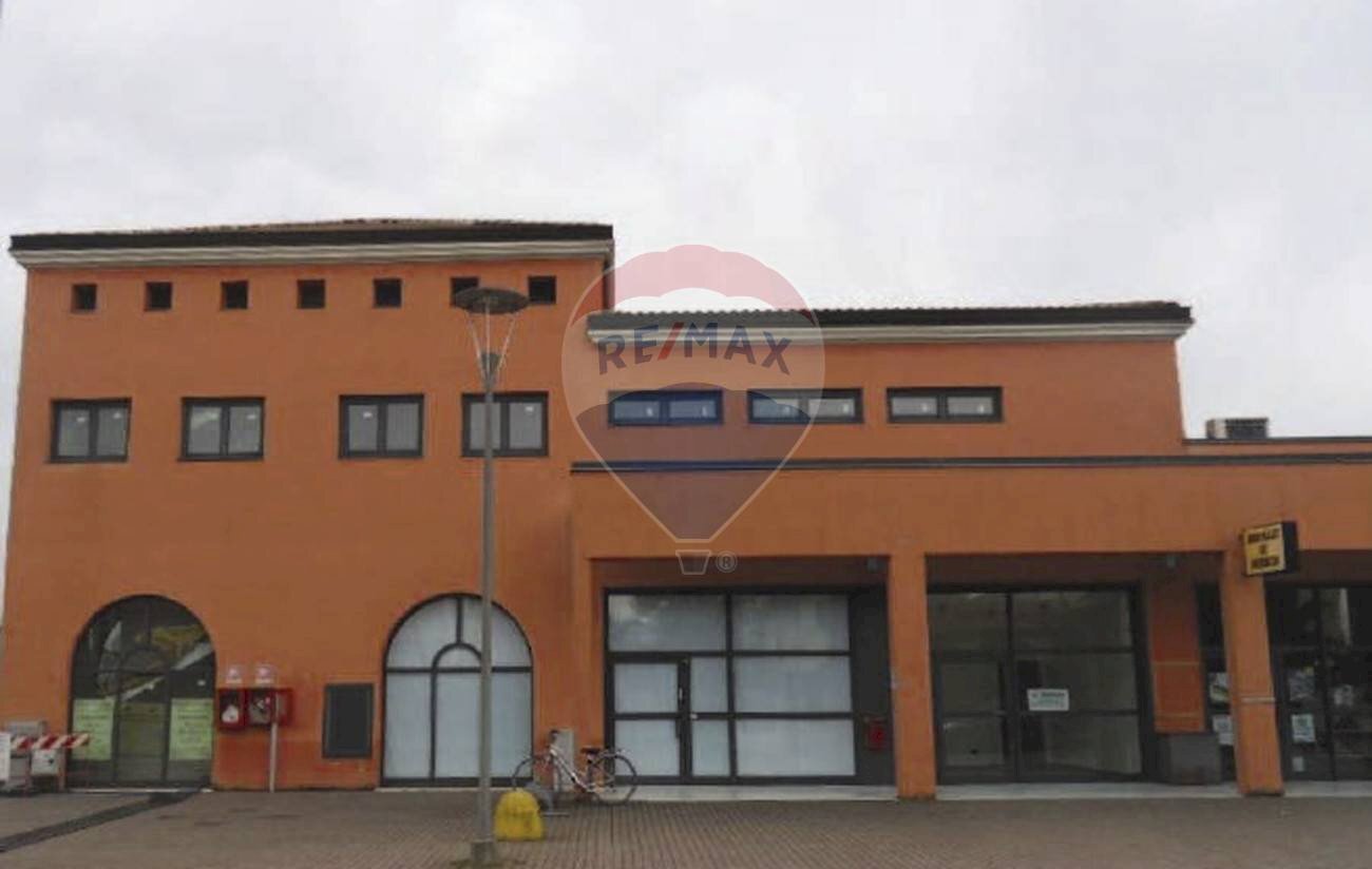 Shop via rovetta, 25 
 Verolanuova, Verolanuova - photo 2