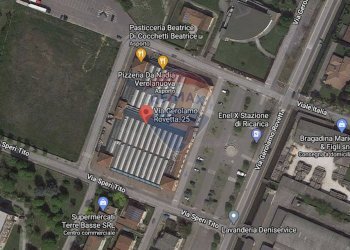Negozio via rovetta, 25 
 Verolanuova, Verolanuova - foto 5