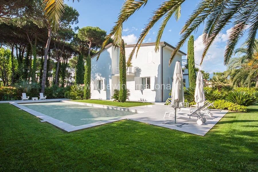 Piscina - Villa via Carlo Carrà, Forte dei Marmi - photo 1