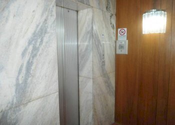 ASCENSORE - Attico via Alessandro Cervellati, Bologna (zona Centro Storico) - foto 17