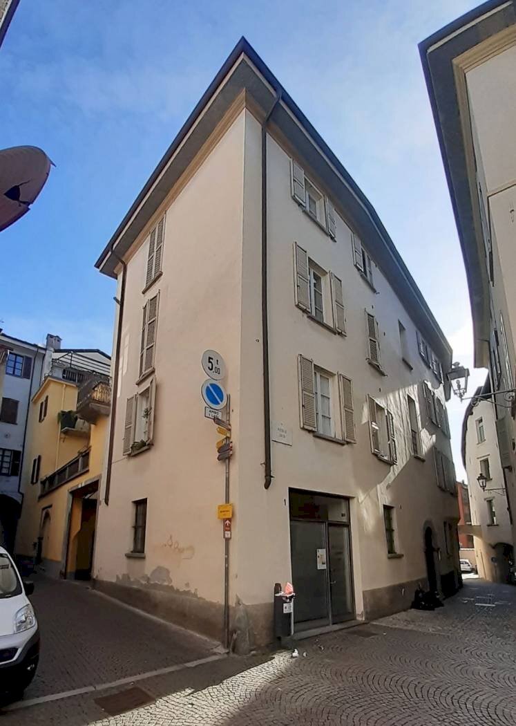 Shop vicolo degli Orti, Sondrio - photo 1