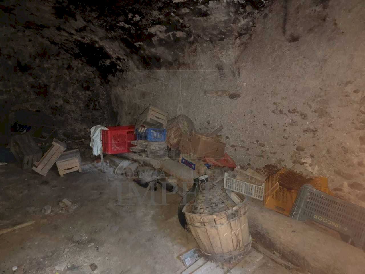 Magazzino Vico Bearetti, Ventimiglia - foto 3