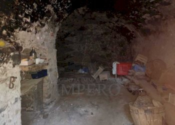 Magazzino Vico Bearetti, Ventimiglia - foto 1