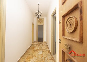 1.0 ingresso.jpg - Apartment VIA MARTIRI DELLA LIBERTA' 1, Genova (neighborhood Pegli) - photo 2