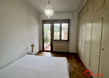 5.3 camera 2.jpg - Apartment VIA MARTIRI DELLA LIBERTA' 1, Genova (neighborhood Pegli) - photo 16