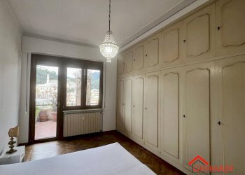 5.2 camera 2.jpg - Apartment VIA MARTIRI DELLA LIBERTA' 1, Genova (neighborhood Pegli) - photo 17