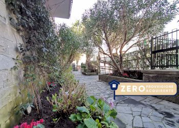 GIARDINO CONDOMINIALE - Bilocale via Queirolo, Rapallo - foto 5