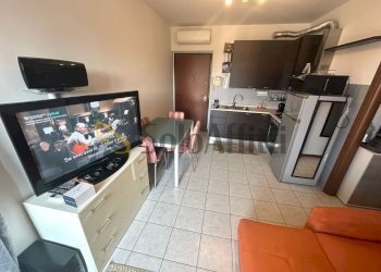 1.jpg - One-room apartment Via San Carlo, Cesano Maderno - photo 2