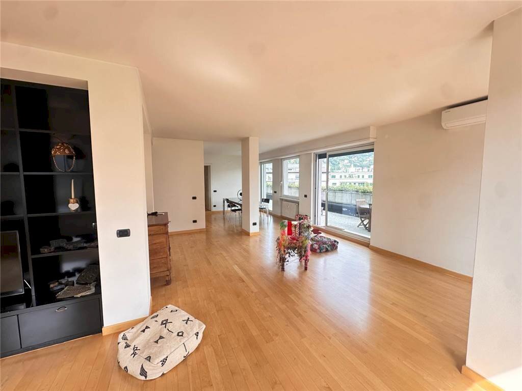 Attic VIA SANT'ELIA 7, Como - photo 2