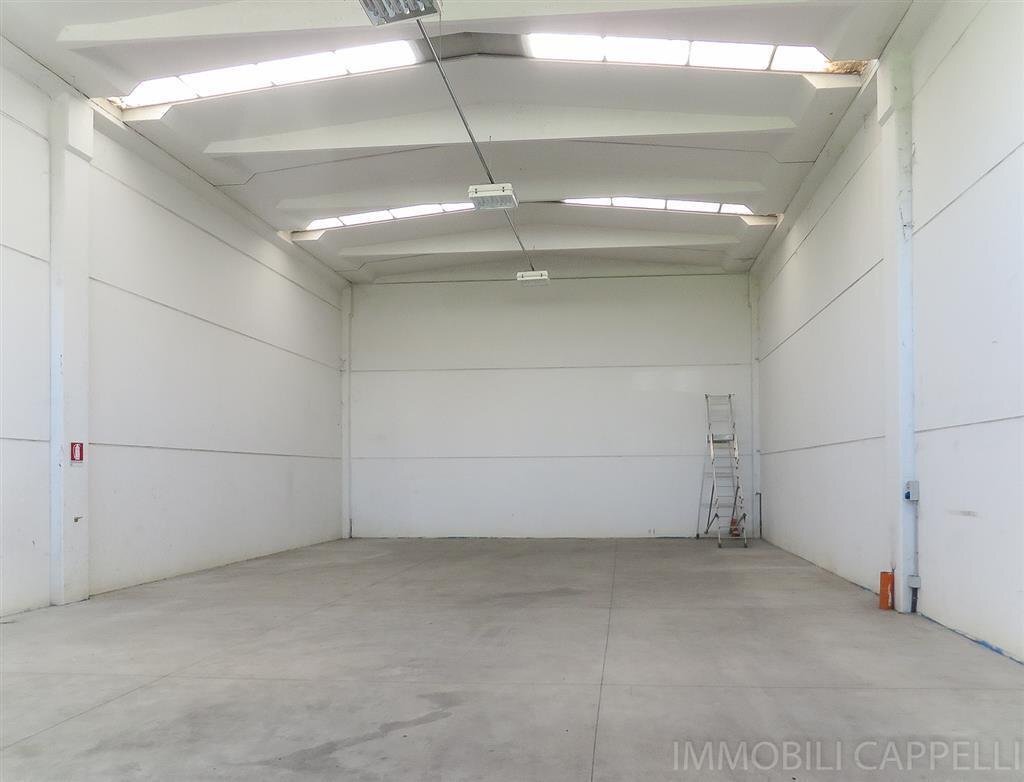 F_367934.jpg - Commercial Premises Via Pesciatina, Lucca - photo 1