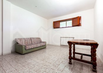 sala - Four-room apartment Viale Amerigo Vespucci, Livorno - photo 2