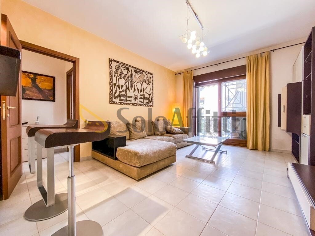 soggiorno - Two-room apartment Via Piave, Napoli (neighborhood Soccavo) - photo 3