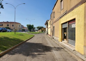 1.jpg - Commercial Premises Villasor - photo 1