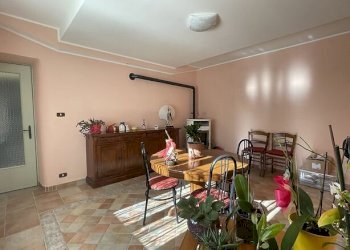 Casa indipendente Santo Stefano Roero - foto 5