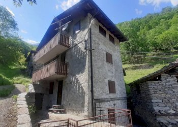 Casa indipendente strada Comunale di Cagnoletti, 5, Torre di Santa Maria - foto 1