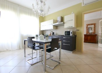 vendesi villetta con giardino e garage luccavendes - Villa Via di Moriano, Lucca - foto 12