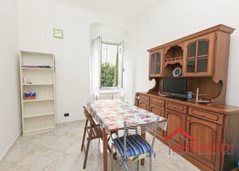 2.2 cucina.jpg - Appartamento VIA CHIARAVAGNA  9, Genova (zona Sestri Ponente) - foto 11