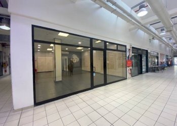 locale commerciale - Negozio via del Porto, 21, Carmagnola - foto 1