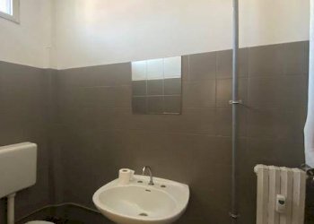 bagno - Negozio via del Porto, 21, Carmagnola - foto 18