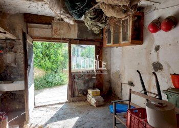 2pontassievemagazzino.jpg - Magazzino Pontassieve - foto 2