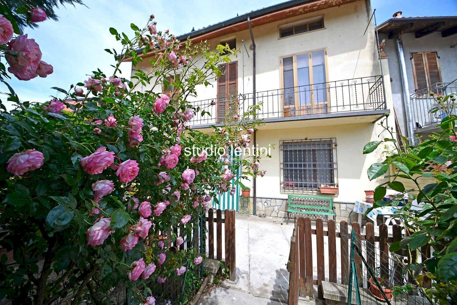 Villa via Camillo Benso di Cavour, 20, Balzola - foto 1