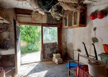 2.jpg - Magazzino Pontassieve - foto 2