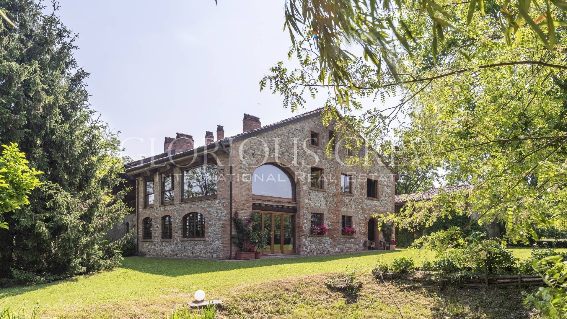 Single Family Villa Gazzola, Gazzola - photo 2