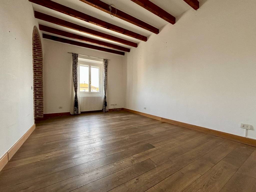 Salone - Three-room apartment via Tortona, 12, Milano (neighborhood Porta Genova) - photo 3