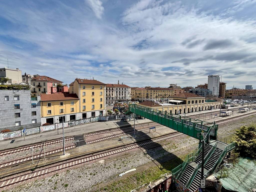 Vista - Three-room apartment via Tortona, Milano (neighborhood Porta Genova) - photo 3