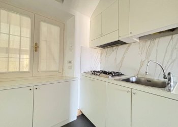 Cucina - Three-room apartment via Tortona, 12, Milano (neighborhood Porta Genova) - photo 7
