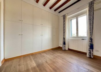 Camera da letto - Trilocale via Tortona, 12, Milano (zona Porta Genova) - foto 10