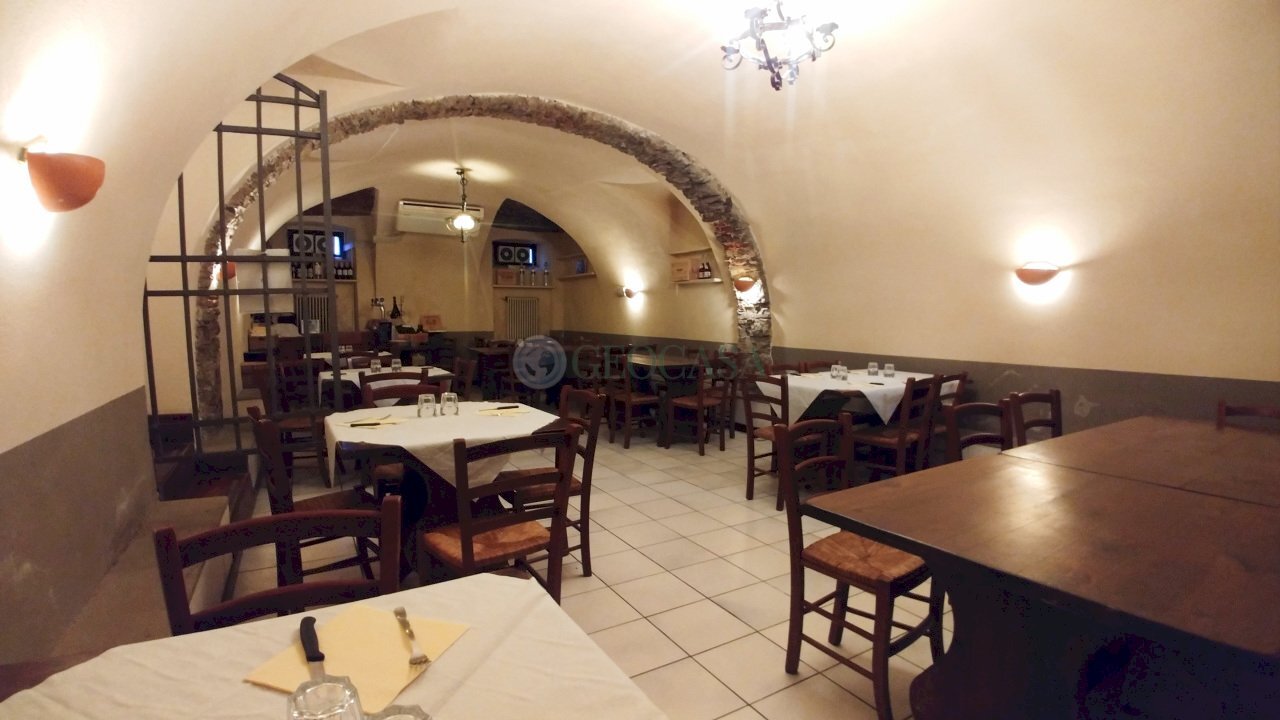 03.jpg - Locale Commerciale Via del Carmine 7, Sarzana - foto 3