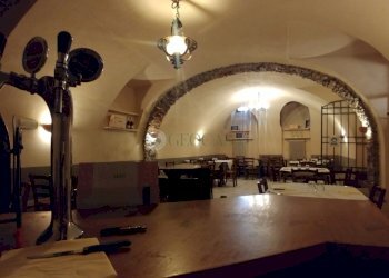 05.jpg - Locale Commerciale Via del Carmine 7, Sarzana - foto 5