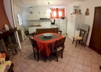 14.jpg - Townhouse Piazza San Lorenzo, Castiglione del Lago - photo 14