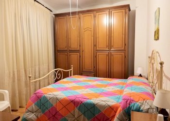 19.jpg - Townhouse Piazza San Lorenzo, Castiglione del Lago - photo 19