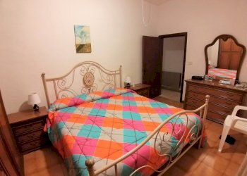 20.jpg - Townhouse Piazza San Lorenzo, Castiglione del Lago - photo 20