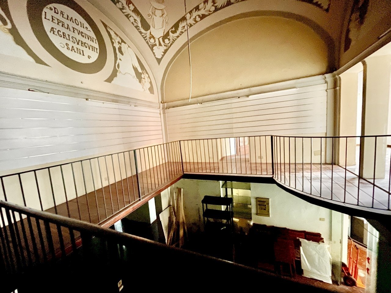 491283 (1).jpg - Locale Commerciale Camaiore - foto 1