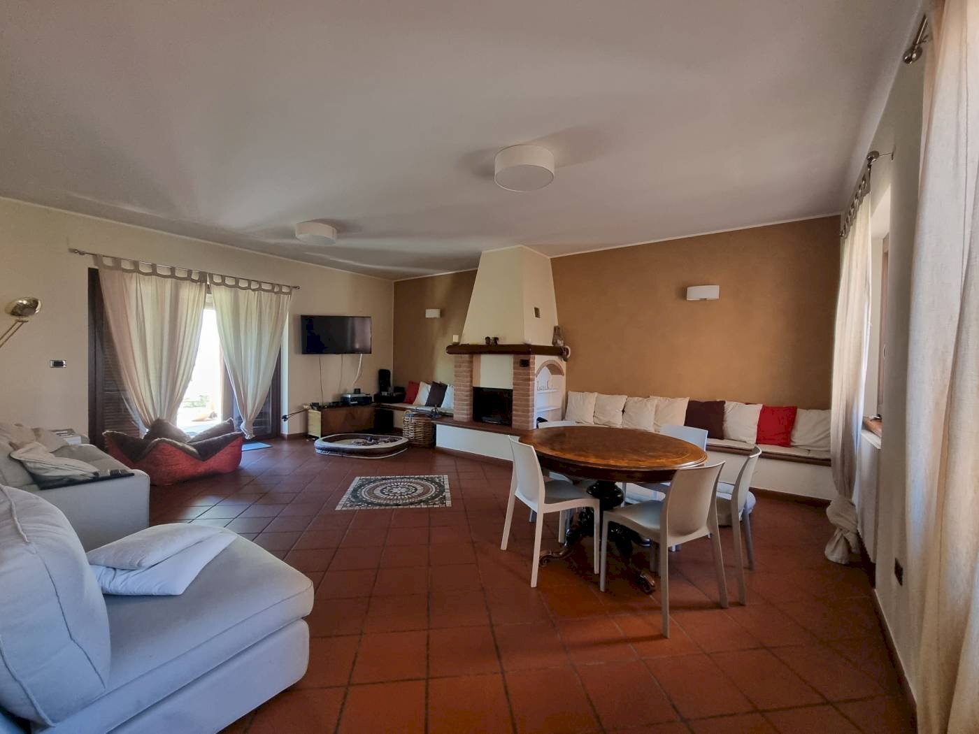 Villa via Miraflores, L'Aquila - foto 3