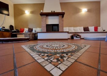 Villa via Miraflores, L'Aquila - foto 1