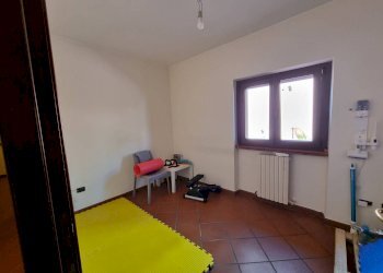 Villa via Miraflores, L'Aquila - foto 9